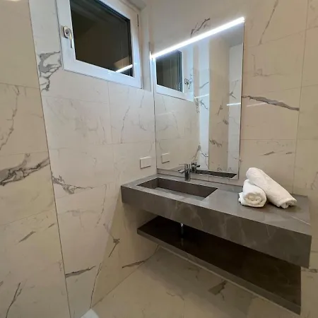 New And Luxurious In דירה גראבדונה